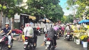 Bán Nhà Mặt Tiền - Nguyễn Thị Tràng- 5x25- Ngay Chợ Giãn Dân Đông Đúc
