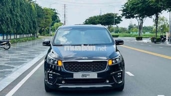 Kia Sedona 2019 Luxury D - 90000 km