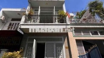 NHÀ 2 LẦU - HẺM 8M THÔNG - ĐƯỜNG TKTQ
