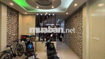 Bán nhà Hồ Tùng Mậu- 8.45 tỷ - 41m² - Gần phố - lô góc dân xây