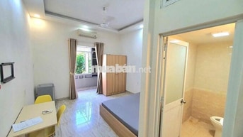 cho thuê phòng tách bếp có ban công ngay Cô Giang Quận 1 gần DH Mở