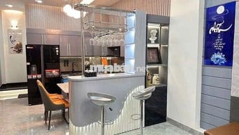 Cho thuê nhà NC 3PN 3WC hẻm 656 Quang Trung P11