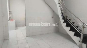 Nhà 1trệt 1lầu có 2pn 1wc gần Đh Luật - Cầu Ông Dầu 6triệu