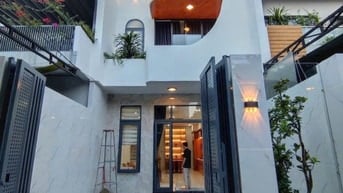 Nhà Ngộp Bank giá chốt nhanh 1tỷ550căn nhà1t1l đường Trịnh Quang Nghị