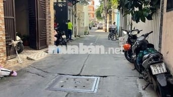 Cho thuê nhà nguyên căn hẻm thông xe hơi Hoa Bằng
