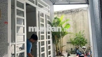 Chính chủ cần bán gấp nhà núp hẻm