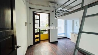CĂN HỘ GIÁ CỰC RẺ BAN CÔNG RIÊNG - CỬA SỔ LỚN NGAY TRỊNH ĐÌNH TRỌNG