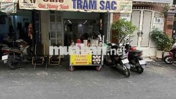 Cần sang nhượng mặt bằng đang kinh doanh cafe pha máy ngay chợ Bàn Cờ