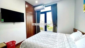 Cho thuê căn hộ 1 phòng ngủ ngay Khuê Mỹ- Hồ Bơi