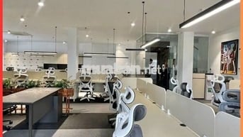 Cho Thuê Nguyên Tầng Góc 2 Mặt Tiền, Full Nội Thất - Vạn Phúc City