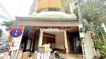 CHO THUÊ MẶT BẰNG GÓC 2 MẶT TIỀN KHU BÀN CỜ TRUNG TÂM GIÁ 12 TRIỆU