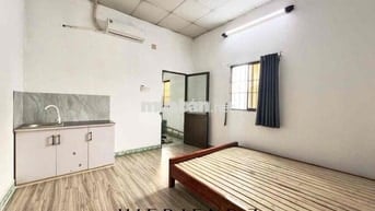 PHÒNG MỚI CỬA SỔ TRỜI - NVS RIÊNG SẴN NỘI THẤT NGAY TÊN LỬA