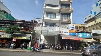 CHO THUÊ NHÀ NGUYÊN CĂN MẶT TIỀN ĐƯỜNG QUẬN 10