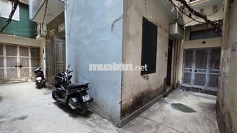 Bán Nhà Phố 8/3 20M x 4T Giá 5,5 Tỷ. Lô góc, 2 thoáng, 1 nhà ra ô tô
