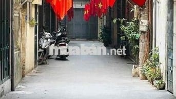 Bán nhà phương liệt thanh xuân diện tích. 65.m2 xây dựng. 5 tầng.