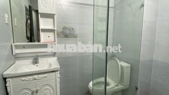 Cho thuê nhà góc Cao Thắng Nguyễn Đình Chiểu