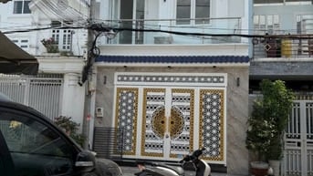 BÁN NHÀ MẶT TIỀN KINH DOANH, HẺM Ô TÔ  8M , LIỀN KỀ QUẬN 7