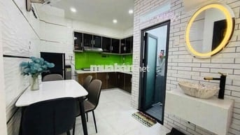 Cần thanh lí gấp căn nhà nằm ngay đường Trần Hưng Đạo, Q5. DT 55,8m2.