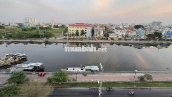 Tòa nhà 8 tầng - 21 phòng - Mặt tiền Phú Định - 200m2 - SHR HC