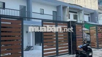 NHÀ MỚI, XE HƠI ĐẬU TRONG SÂN, LÊ ĐÌNH CẨN
