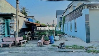 CHÚ 6 CẦN BÁN GẤP MẶT TIỀN NGUYỄN THỊ LẮNG 240m2- 595TR THƯƠNG LƯỢNG
