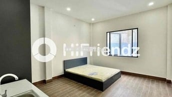 STUDIO CỬA SỔ TRỜI FULL NỘI THẤT NGAY GẦN VÒNG XOAY PHÚ LÂM