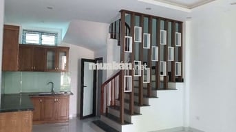 Bán g.ấp nhà gần hvcs 35m2-- 5 tầng -- oto đỗ cửa