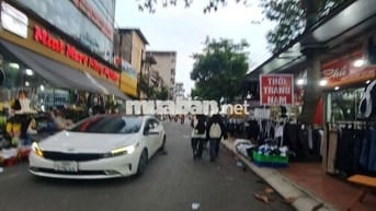 Nhỉnh 12 tỷ có nhà 2 tầng kinh doanh tại Học viện Nông nghiệp – Trâu