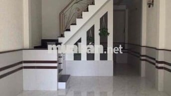 Bán nhà 2 lầu 4 phòng ngủ hẻm xe hơi gần mọi tiện ích