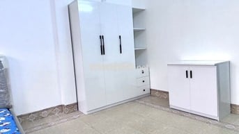 Cho thuê phòng 26m2 nhà mặt tiền Quận 1