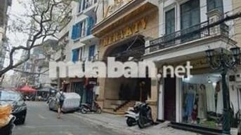 Tôi cần bán nhà mặt phố Nguyễn Khắc Hiếu,10tầng thangmáy full nội thất