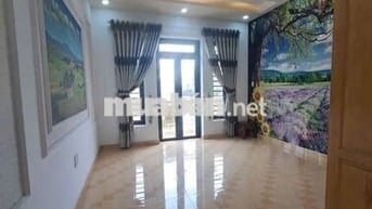NHÀ SẠCH SẼ RỘNG 4*17, TRỆT LẦU, 2PN, 3WC, HẺM XE HƠI