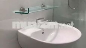 Cho thuê nhà nguyên căn Huỳnh Văn Bánh Phú Nhuận tiện KD