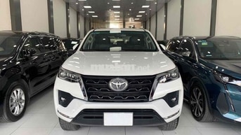 Fortuner 2022 dầu AT 2.4L giá hợp lý