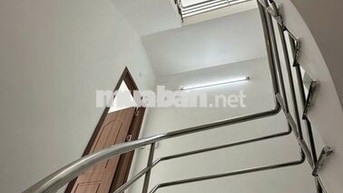 Cho thuê mặt bằng KD MT 1tr 3 lầu hẻm thông Huỳnh Văn Bánh