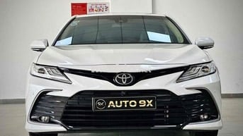 Toyota Camry 2.5Q 2024 siêu đẹp