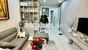 Hơn 2 tỷ nhà phố Phạm ngọc Thạch 55m2 ccmn 2 ngủ - Toà nhà thang máy .