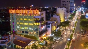 Bán nhà mặt tiền phạm văn đồng, thủ đức dt: 6x22m giá về  23 tỷ
