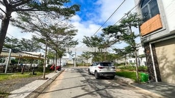 LÔ ĐẤT MT SIÊU ĐẸP SHR CÁCH CHỢ ĐỨC HOÀ VÀI BƯỚC CHÂN GIÁ 950T/86M2