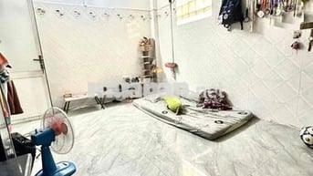 phòng tầng trệt đường phan huy ích hẻm xe hơi