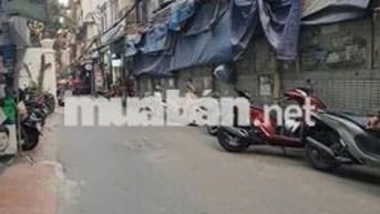 MẶT TIỀN KINH DOANH-TRUNG TÂM CẦU GIẤY - NHÀ ĐẸP Ở NGAY - ÔTÔ VÀO NHÀ