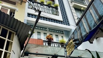Bán nhà 4 tầng đúc BTCT kiên cố-gần Phan Xích Long-Phan Đăng Lưu