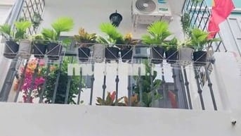 BÁN NHÀ CMT8 QUẬN 3- GẦN MẶT TIỀN - 3 TẦNG- 2PN 3WC - CHỈ 4.8 TỶ TL