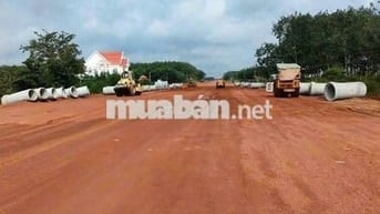 Bán đất thổ cư mặt tiền xuyên tâm 32m sổ sẵn
