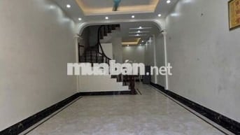 Phố Trạm - Ngay Aeon - Nhà 50m2 ×3 Tầng - Ô tô - 10Tr