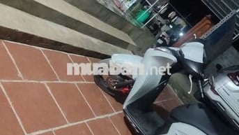 Xe mới mua có việc cần bán