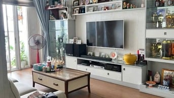 Căn hộ  Screc , Trường Sa,Q3 có 1p ngủ có nội thất giá 10tr
