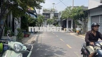 BÁN NHÀ HÓC MÔN - GIÁP Q12 - DT KHỦNG - GIÁ CỰC RẺ