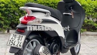Liberty 125 ie 2012 màu trắng xe như mới