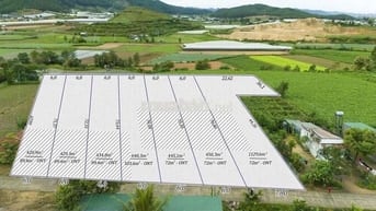 7 NỀN DRAN RA MẮT- ĐƯỜNG BÊ TÔNG THÔNG RỘNG RÃI- SẴN THỔ CƯ